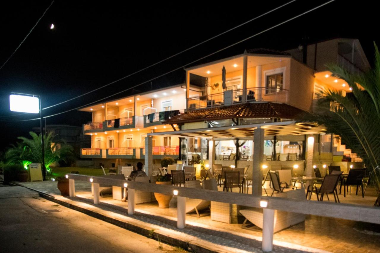 Pension Delfini Аспровальта Экстерьер фото