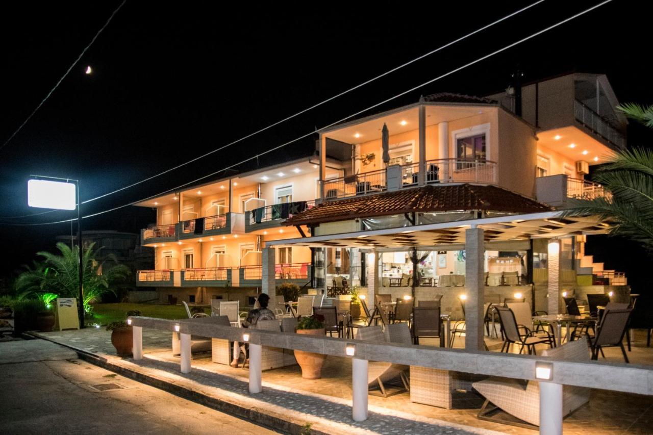 Pension Delfini Аспровальта Экстерьер фото