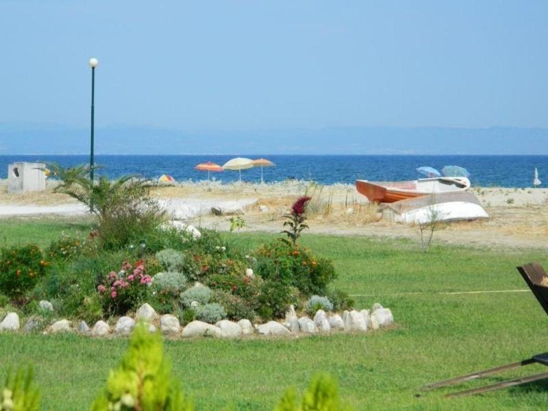 Pension Delfini Аспровальта Экстерьер фото